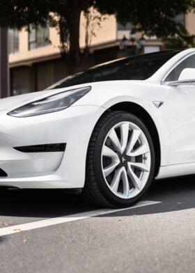 Tesla Model 3 Long Range