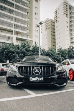 Mercedes-Benz E 300 e AMG Line