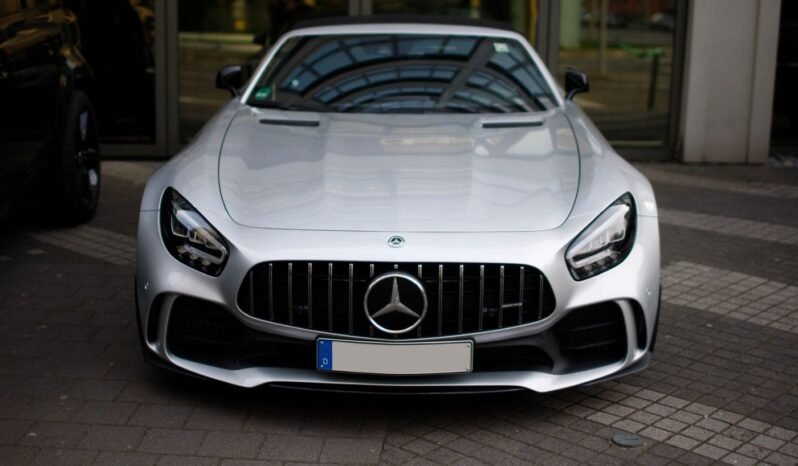
								Mercedes-Benz E 300 e AMG Line full									